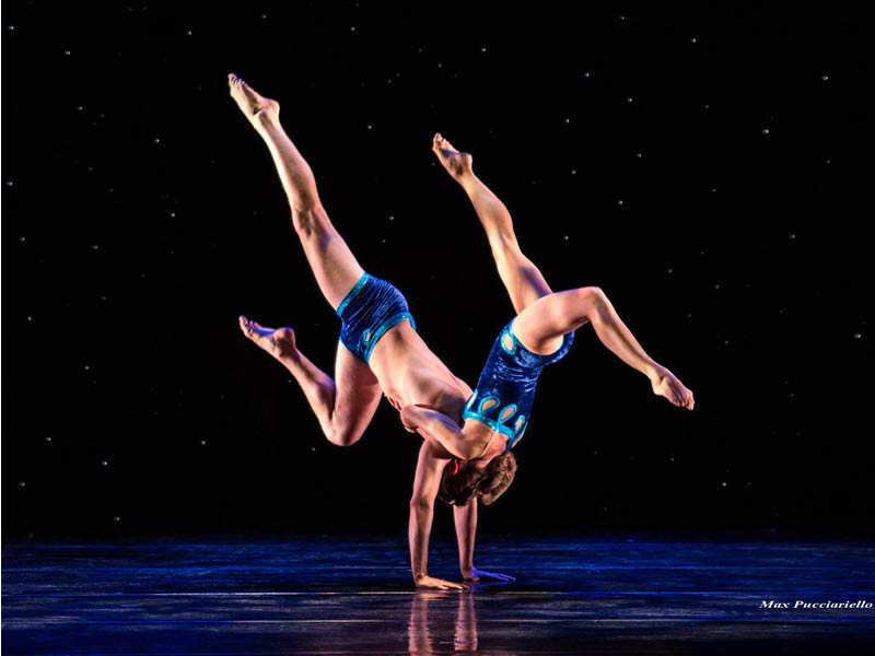 MOMIX